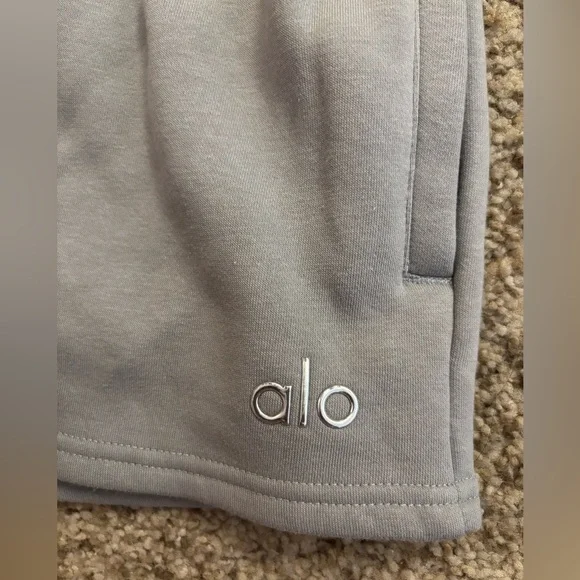 Alo Yoga Accolade Set in Lunar Grey size XS - Picture 7 of 14